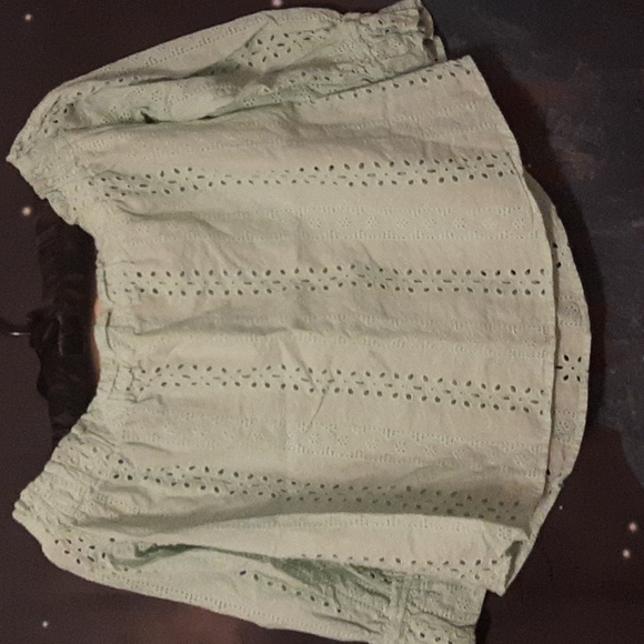 mint green off the shoulder crop top floral eyelet design half sleeve medium - Picture 4 of 4